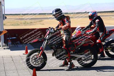 media/Aug-13-2023-CRA (Sun) [[1cfc37a6fb]]/Race 4 400 Superbike/Grid Shots/